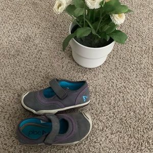 Plae Shoes Girls toddler Mary Jane style 10.5 C